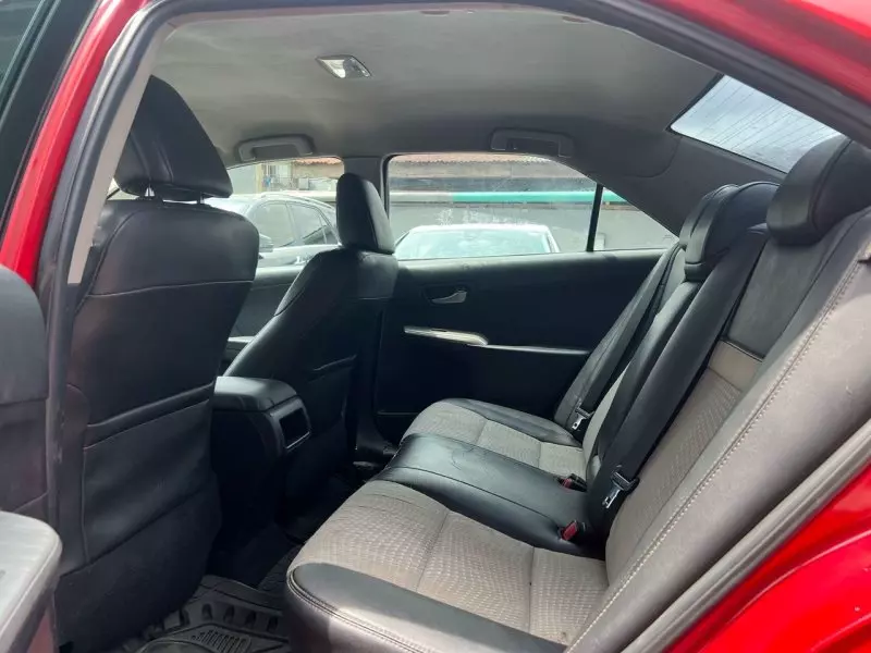 Toyota Camry   - 2013