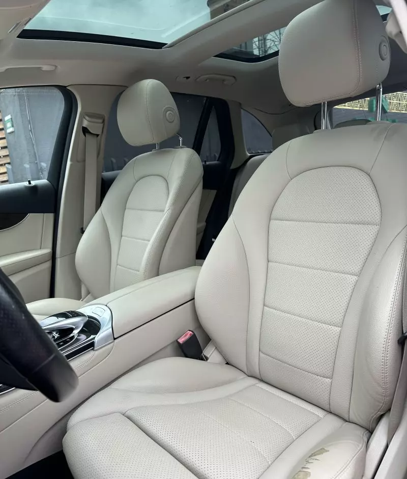 Mercedes-Benz GLC 300   - 2016