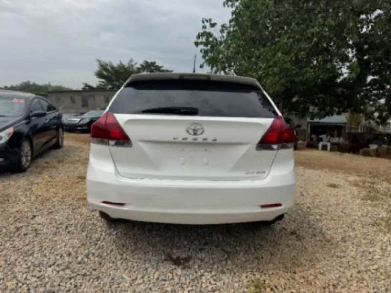 Toyota Venza   - 2013