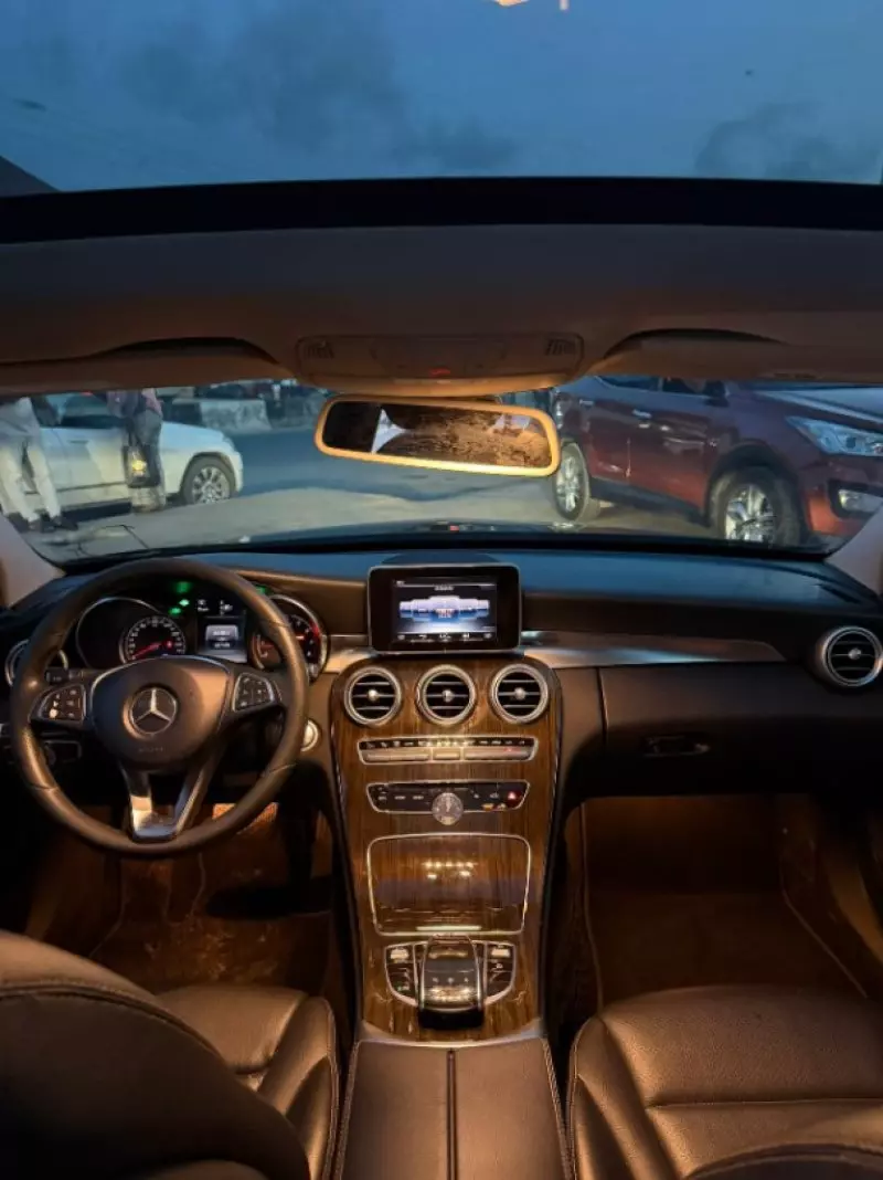 Mercedes-Benz C 300   - 2015