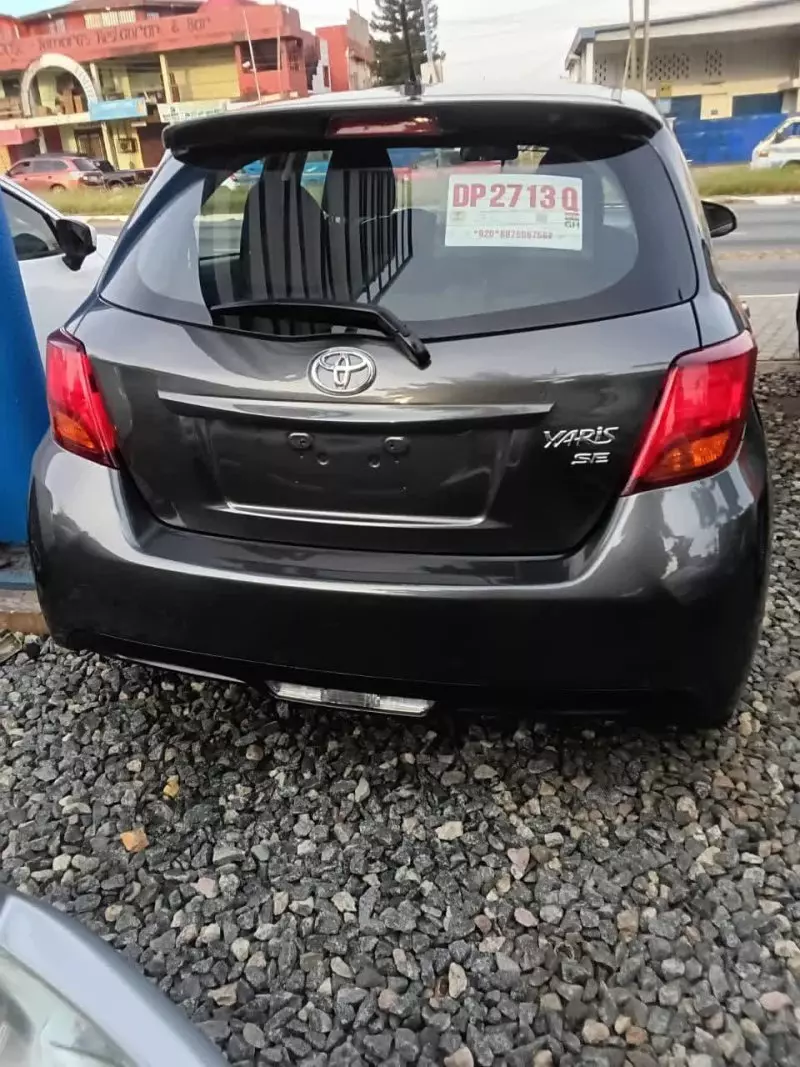 Toyota Yaris   - 2015