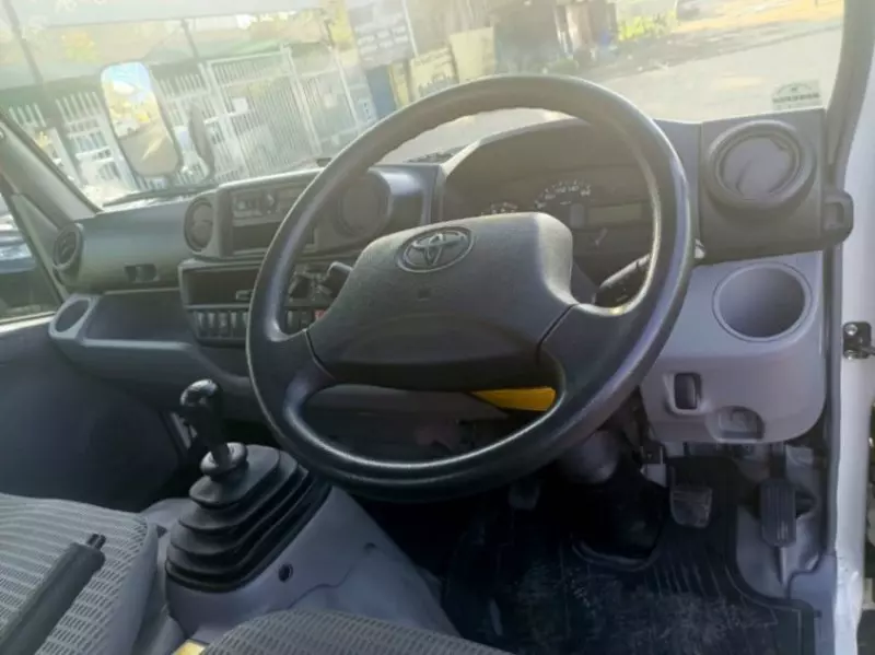 Toyota Dyna   - 2017