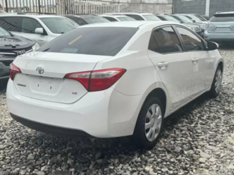 Toyota corolla   - 2016