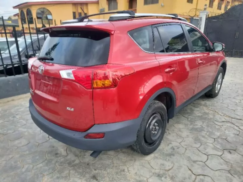 Toyota RAV 4   - 2013