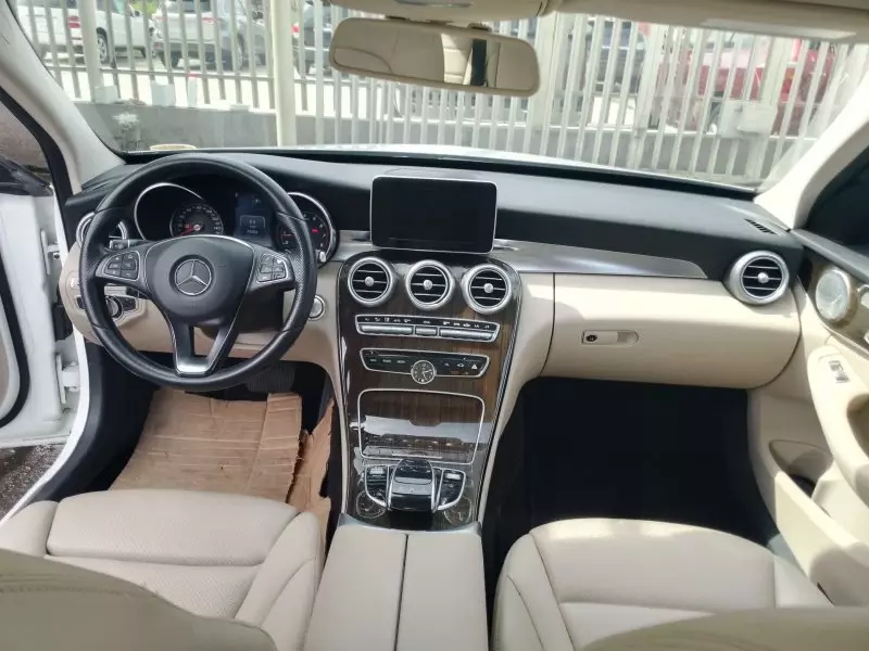 Mercedes-Benz C 300   - 2015