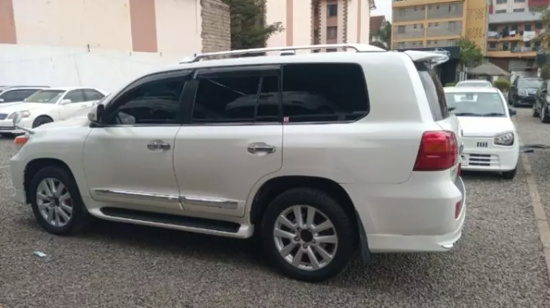 Toyota Landcruiser Vx V8    - 2014