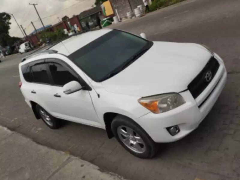 Toyota RAV4   - 2009