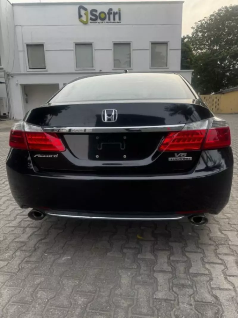 Honda Accord - 2015