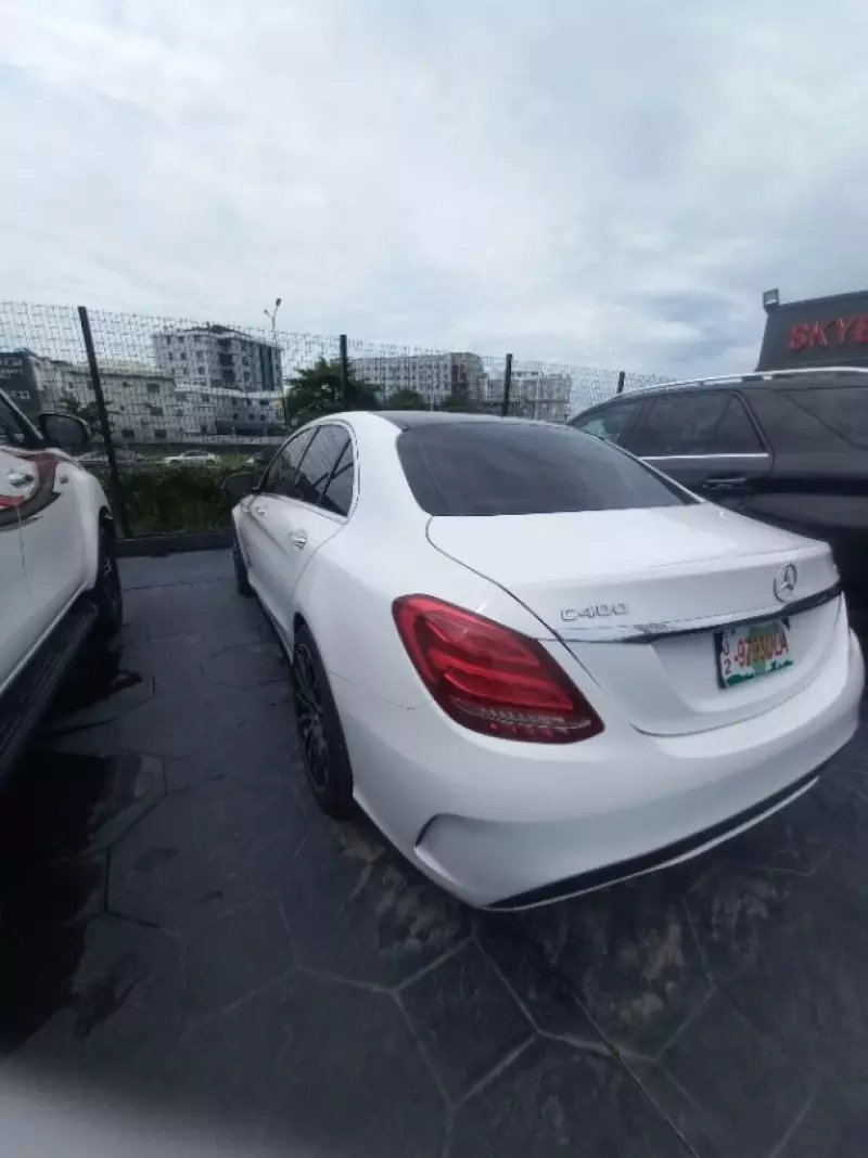 Mercedes-Benz C 400   - 2015