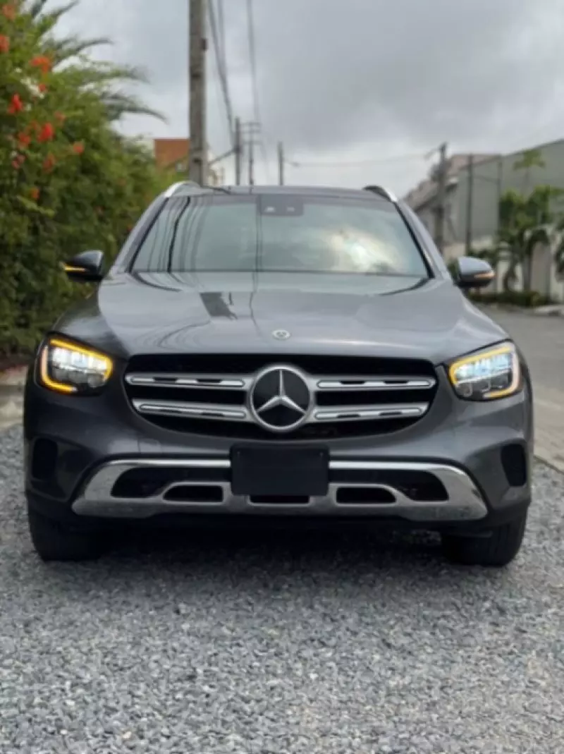Mercedes-Benz GLC 300   - 2021