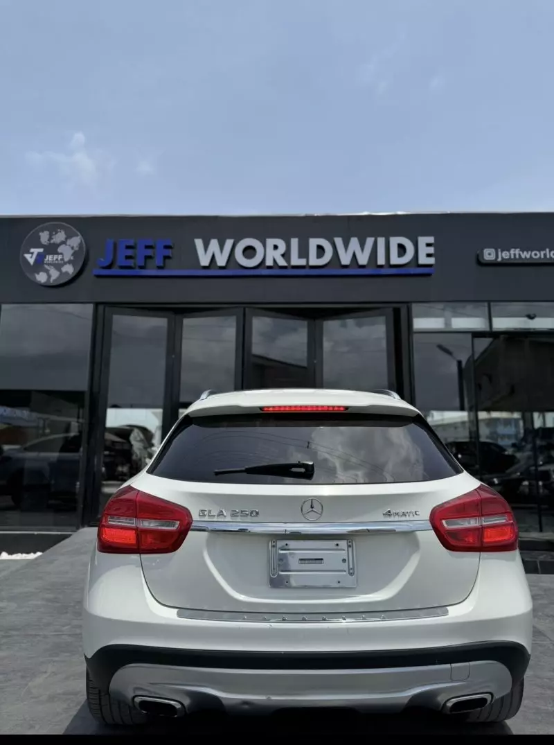 Mercedes-Benz 250   - 2015
