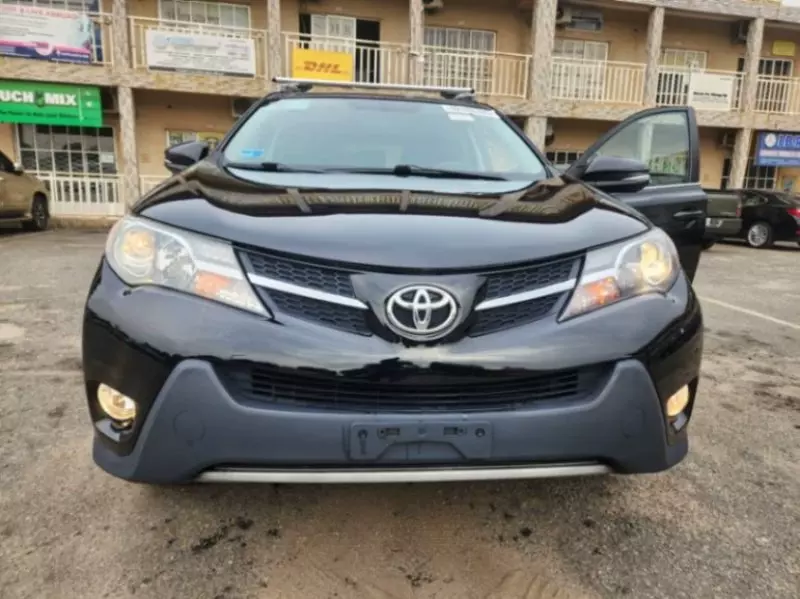 Toyota RAV4 - 2013