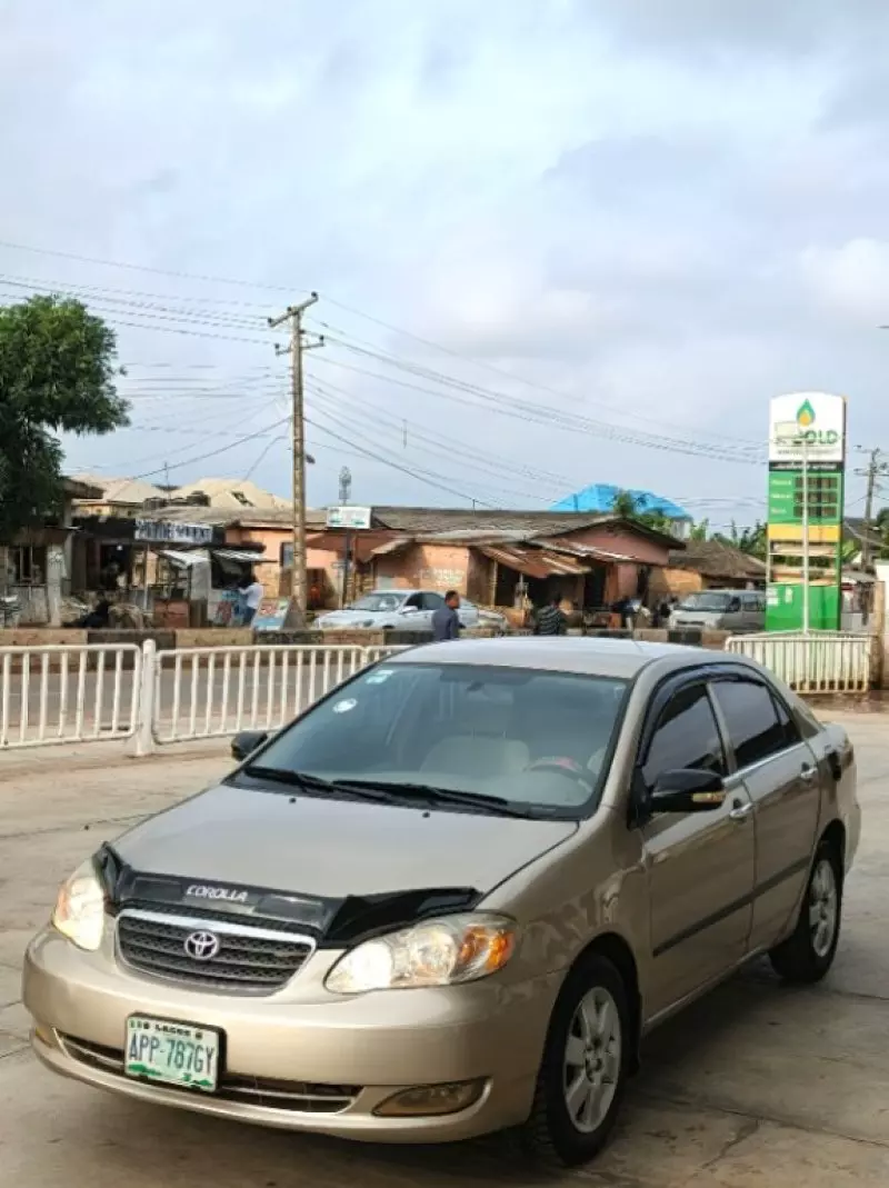 Toyota Corolla   - 2007