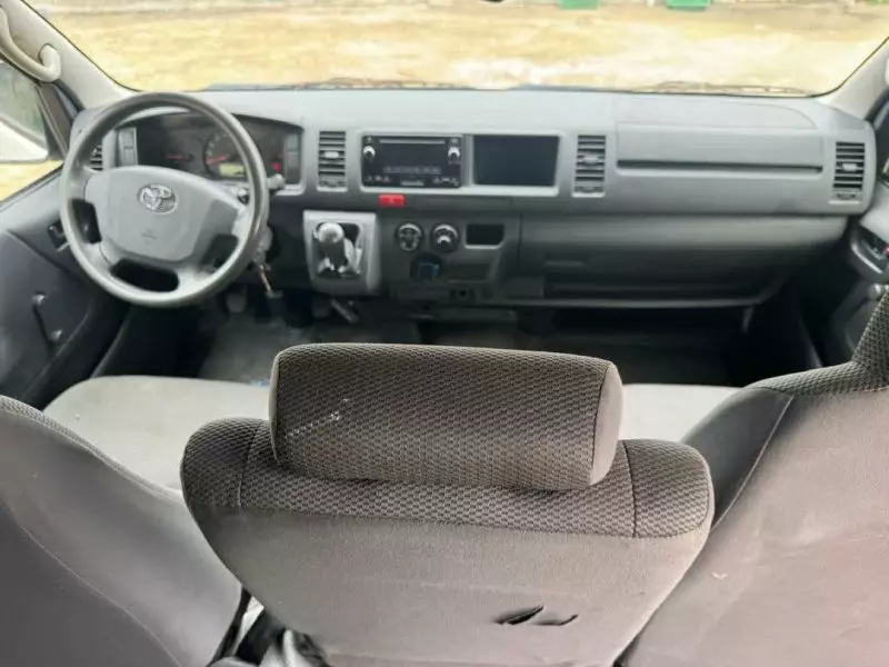 Toyota Hiace   - 2016