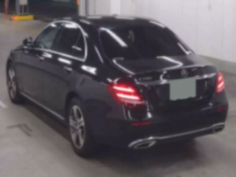 Mercedes-Benz E200   - 2017