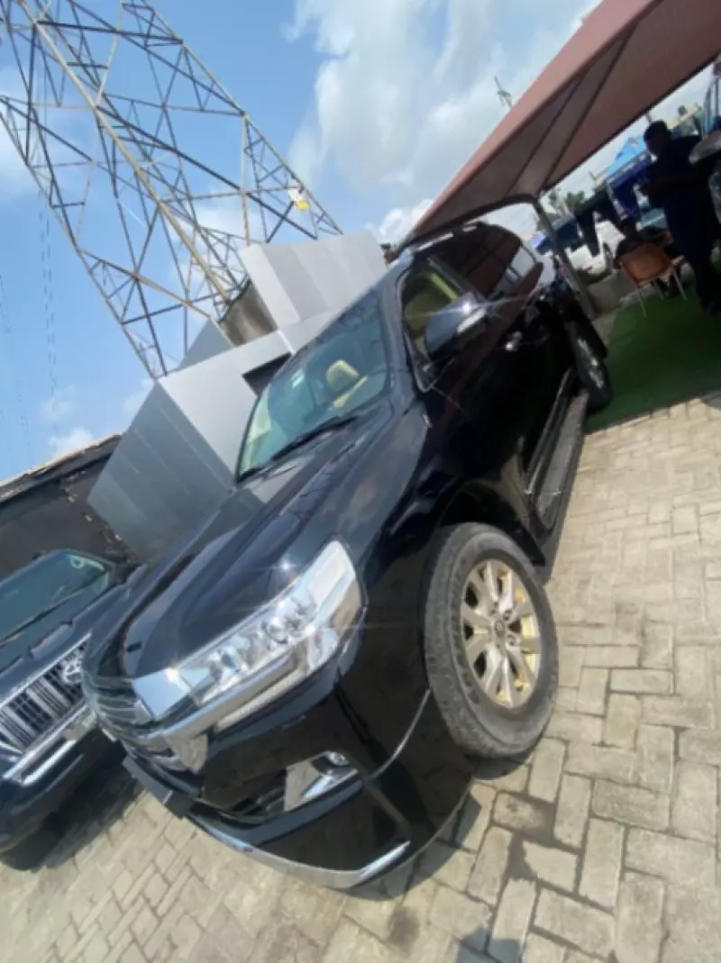 Toyota Land Cruiser   - 2016