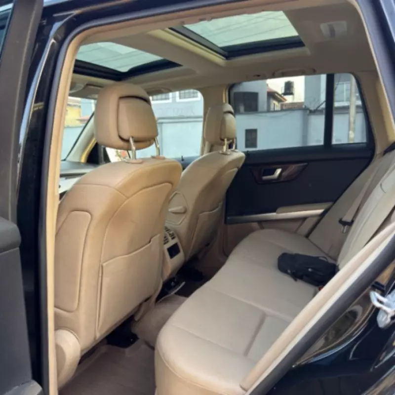 Mercedes-Benz GLK 350   - 2012