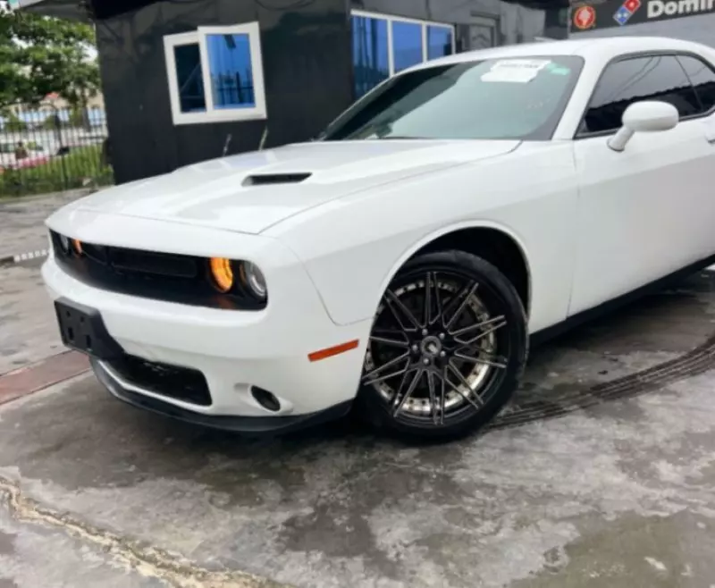 Dodge Challenger   - 2018
