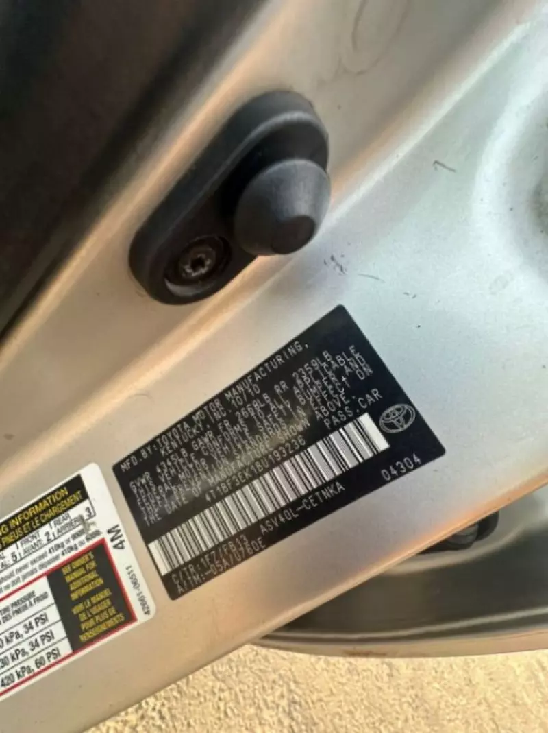 Toyota Camry   - 2011