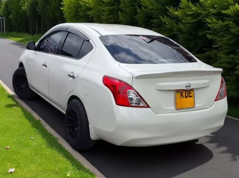 Nissan Latio   - 2014
