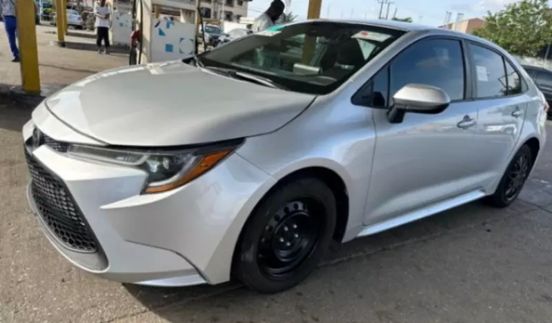 Toyota Corolla   - 2021
