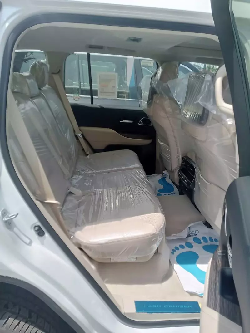 Toyota  Land Cruiser VXR V8   - 2023