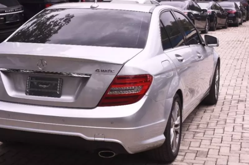 Mercedes-Benz C 300   - 2013