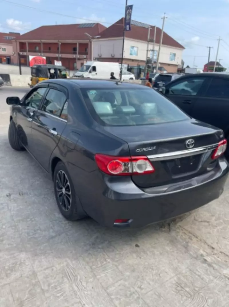 Toyota Corolla - 2013