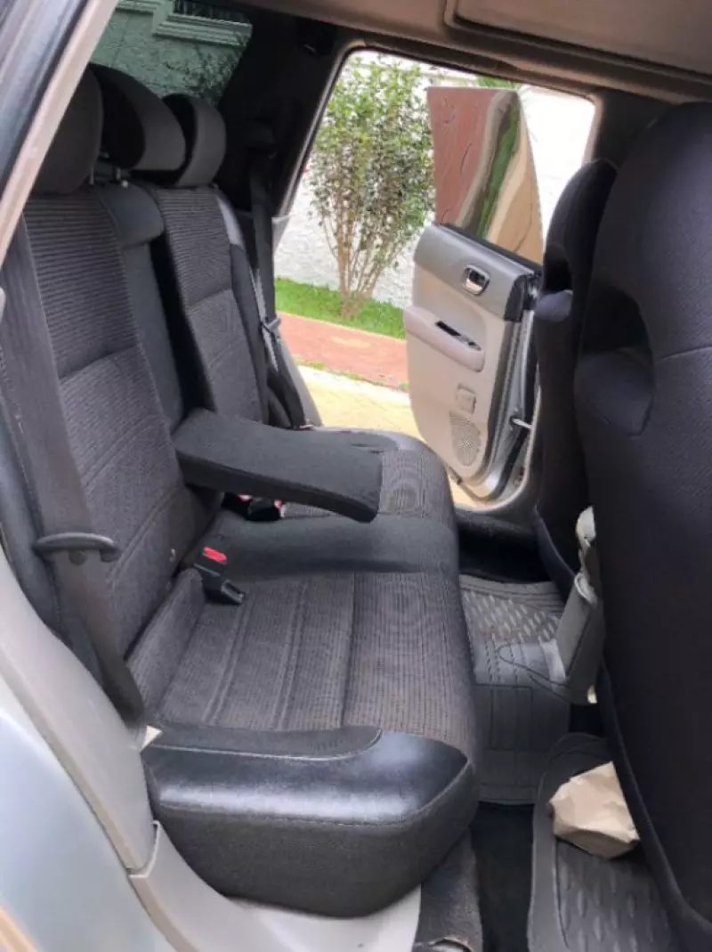 Subaru Forester   - 2004