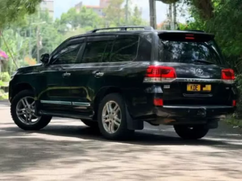 Toyota Land Cruiser V8   - 2010