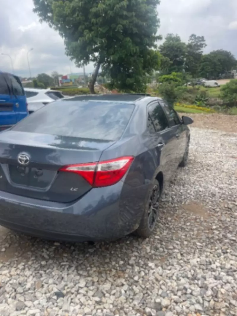 Toyota corolla   - 2015