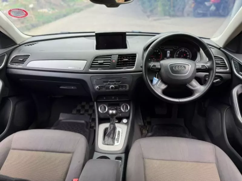 Audi Q3   - 2012