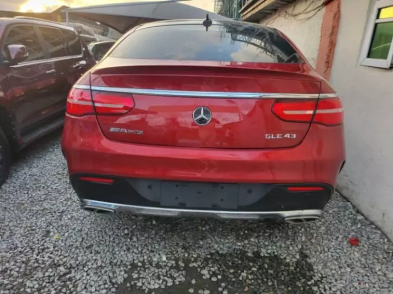 Mercedes-Benz GLE 43 AMG   - 2017