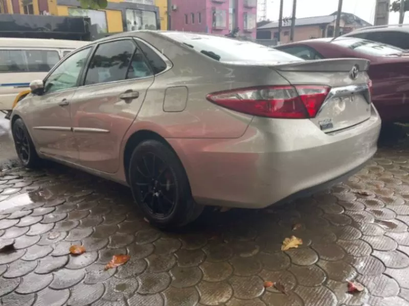 Toyota Camry   - 2007