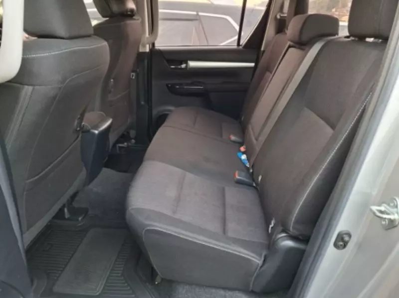 Toyota Hilux   - 2019