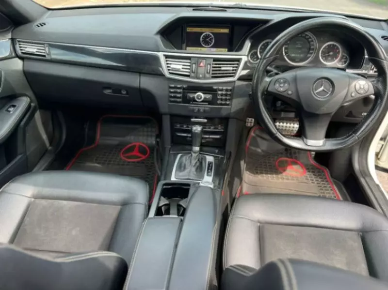 Mercedes-Benz E 250   - 2010