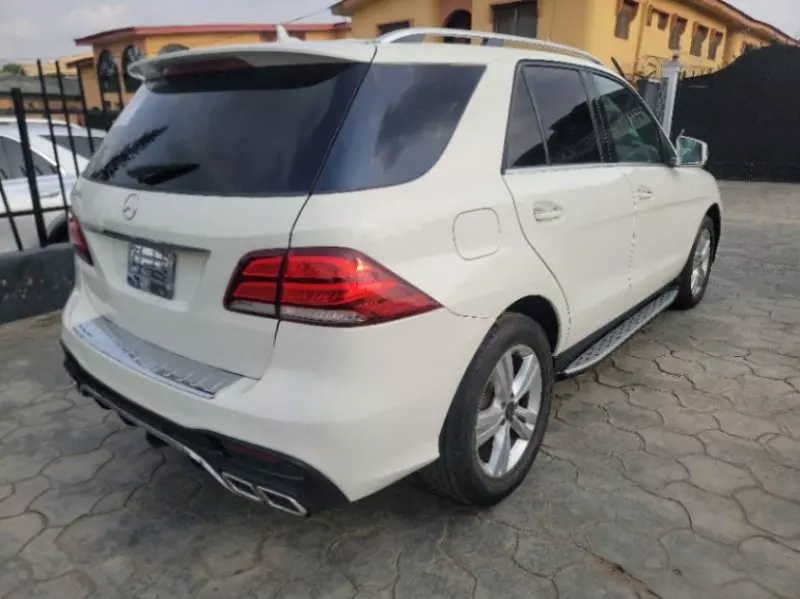 Mercedes-Benz ML-Class   - 2013