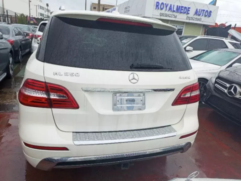 Mercedes-Benz ML 550   - 2014