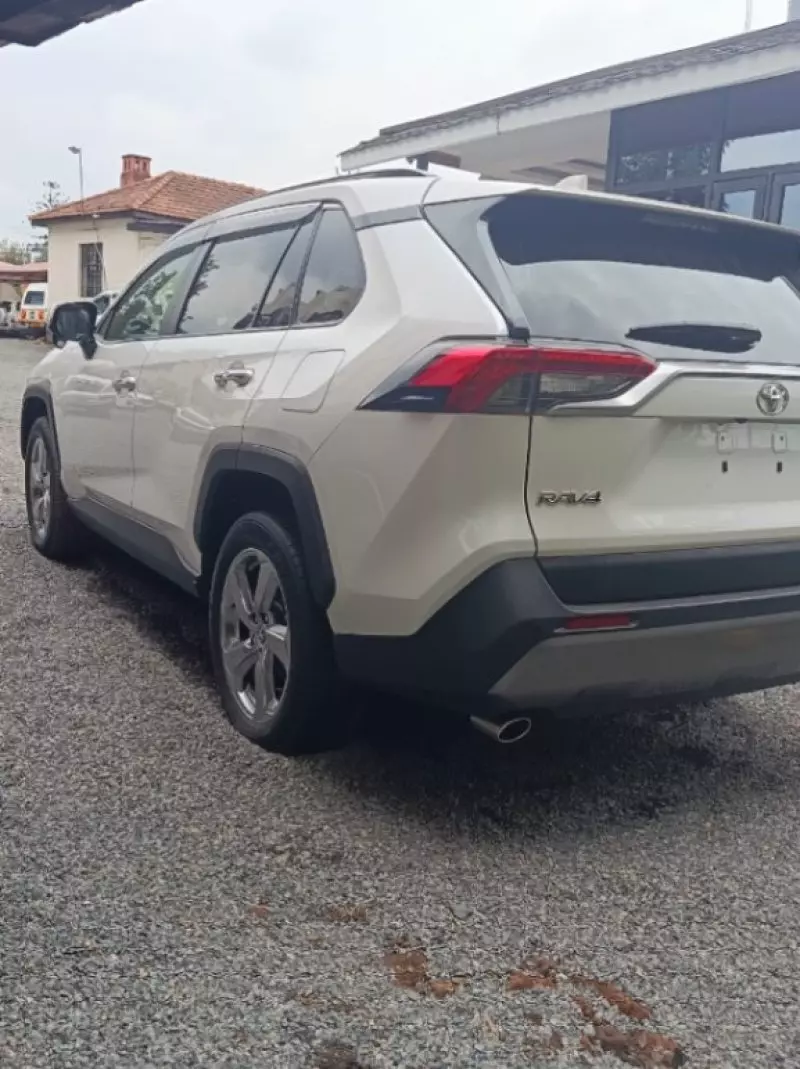 Toyota RAV4   - 2014