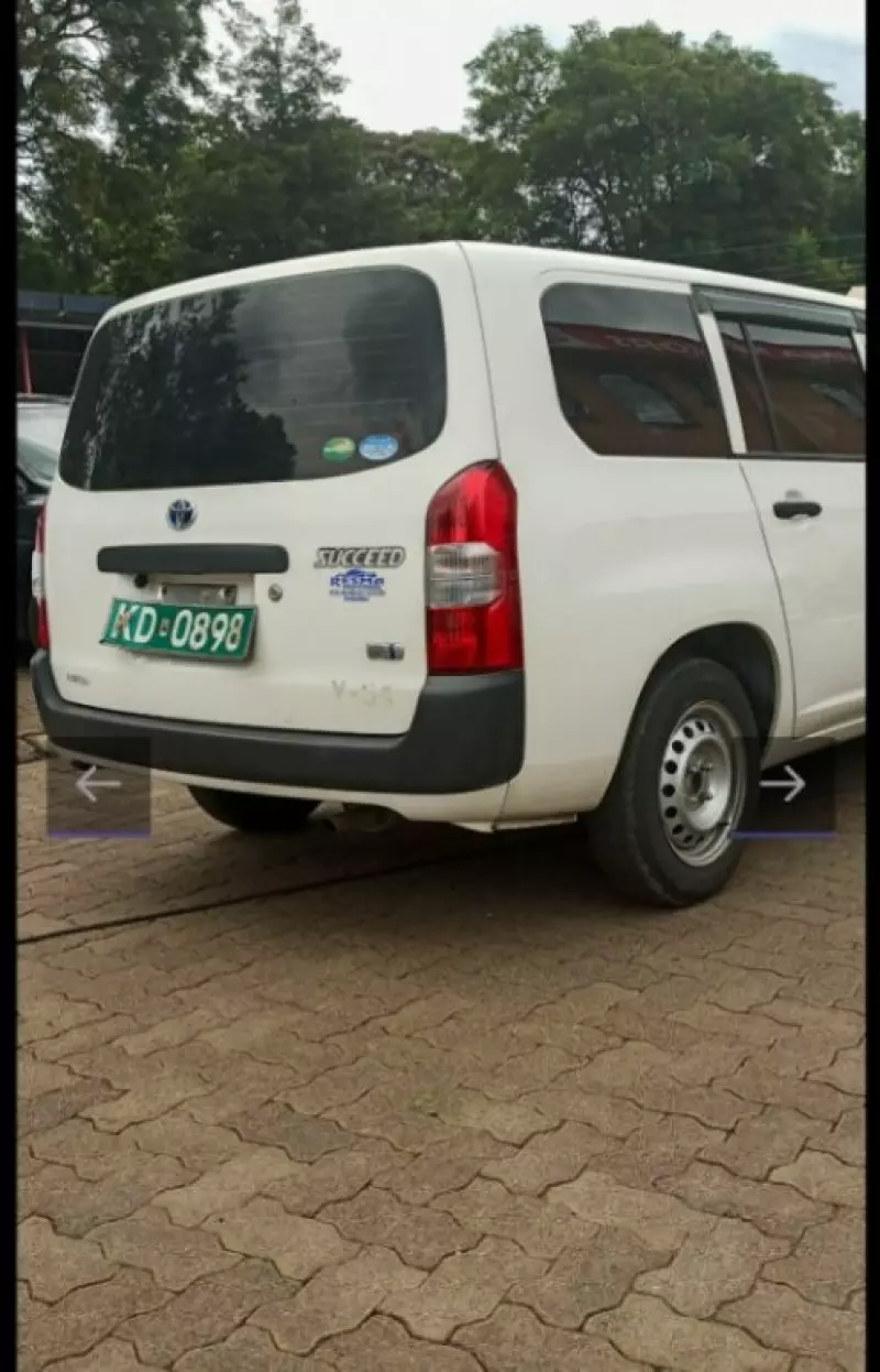 Toyota Probox    - 2017