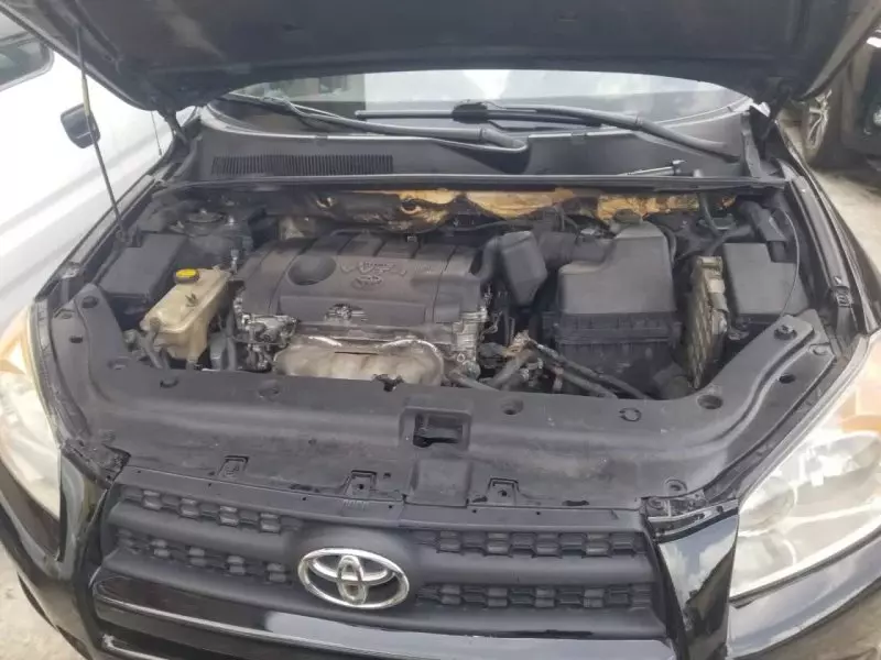 Toyota RAV 4   - 2010