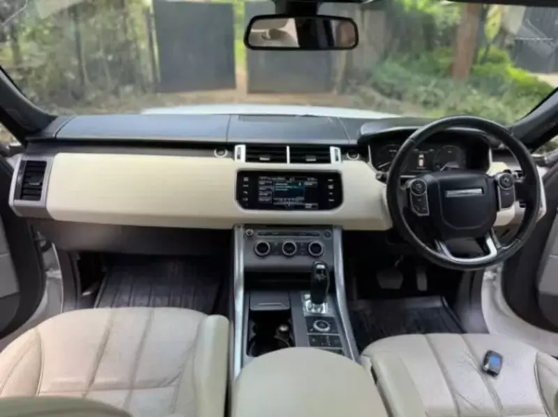Land Rover Range Rover Sport   - 2022