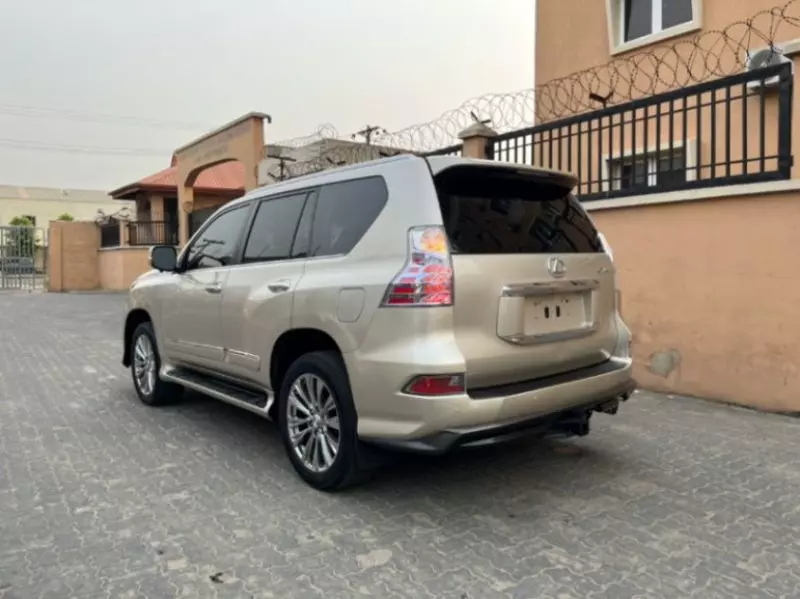Lexus GX 460 - 2013