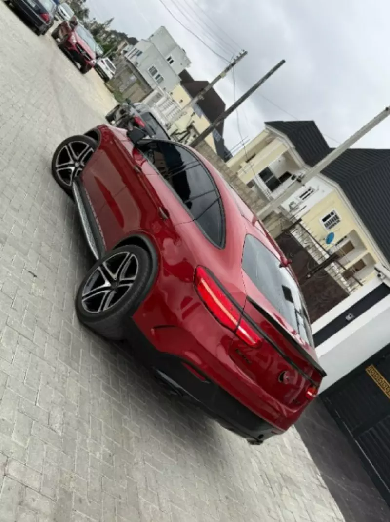 Mercedes-Benz GLE 43 AMG   - 2016