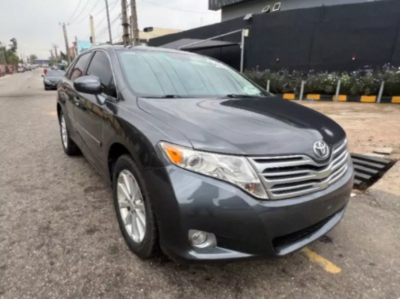 Toyota Venza   - 2010