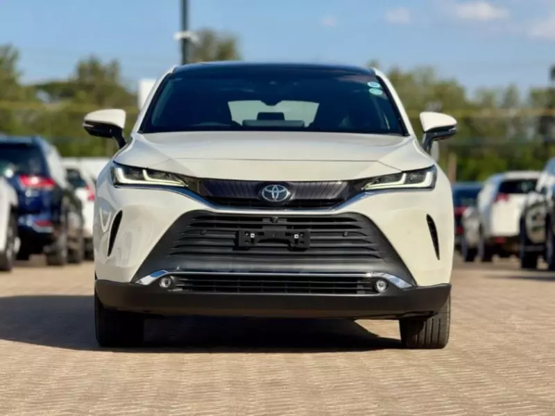 Toyota Harrier   - 2020