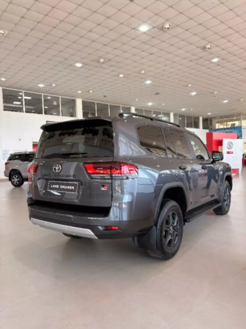 TOYOTA LANDCRUISER GR-S