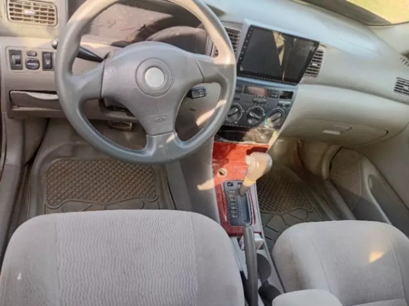 Toyota Corolla   - 2005