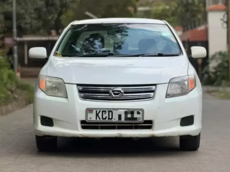 Toyota Axio    - 2008