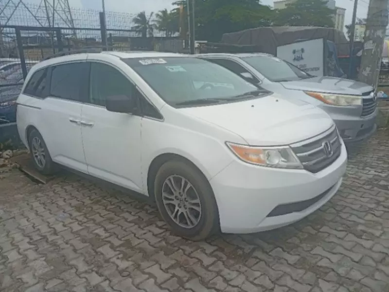 Honda Odyssey   - 2012